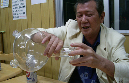 ハエ取りガラス