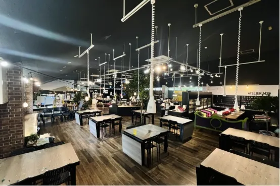 多彩な体験メニューと広い施設