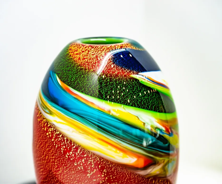 GLASS GALLERY